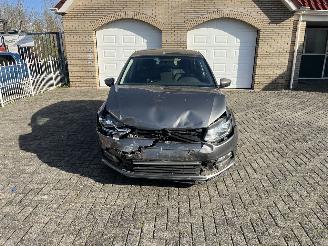 Volkswagen Polo 1.2 tsi picture 8