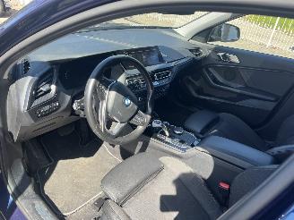 BMW 1-serie 118i automaat picture 10
