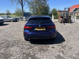 BMW 1-serie 118i automaat picture 4