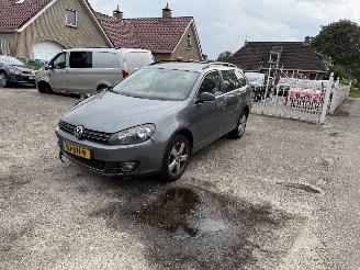 Vaurioauto  passenger cars Volkswagen Golf  2012/3