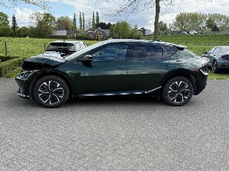 damaged passenger cars Kia EV6 77 KWH / Leer 2023/11
