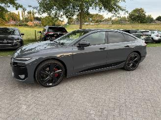 Vaurioauto  passenger cars Audi A6 Sportback e-tron S-edition 83 kWh 2025/8