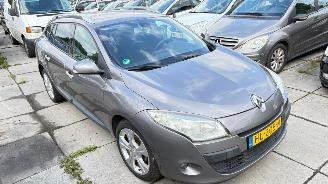 Renault Mégane 1.4 TCE EXPRESSION picture 3