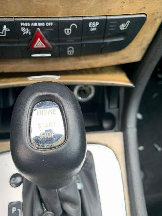 Mercedes E-klasse 320 CDI 4 MATIC AVANTGARDE picture 14