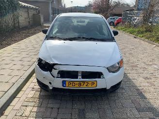 Unfallwagen Mitsubishi Colt  2012/8