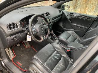 Volkswagen Golf 2.0 GTI picture 12