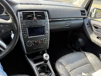 Mercedes B-klasse 180 blue efficiency business class picture 10