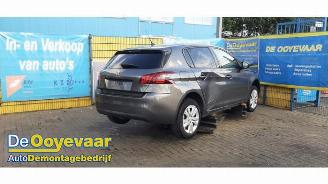 Peugeot 308 308 (L3/L8/LB/LH/LP), Hatchback 5-drs, 2013 / 2021 1.2 12V e-THP PureTech 110 picture 2