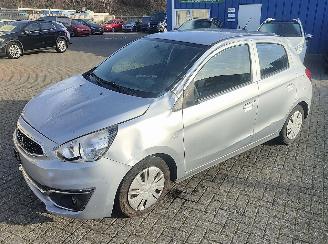 Unfallwagen Mitsubishi Space-star Mitsubishi Space Star Edition 2019/3