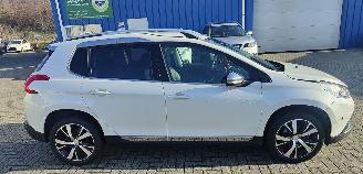 Peugeot 2008 Peugeot 2008 Allure navi 86237 km lichte schade picture 5