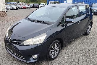 Gebrauchtwagen PKW Toyota Corolla Toyota Verso Executive 2 liter d4d 2013/4