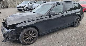 škoda osobní automobily BMW 3-serie BMW 320 3 Touring 320 d 2013/12