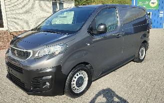 occasion commercial vehicles Peugeot Expert Peugeot Expert Gesloten Bestelwagen Premium L1 2017/1