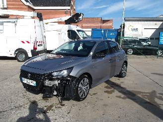 krockskadad bil auto Peugeot 208  2020/10