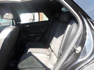 Volkswagen T-Roc R-LINE picture 26