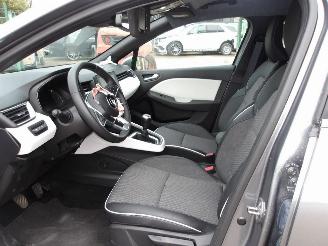 Renault Clio  picture 18