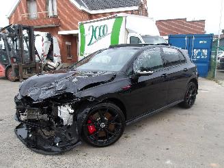 Volkswagen Golf GTI picture 1