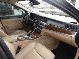 BMW 5-serie X DRIVE picture 2