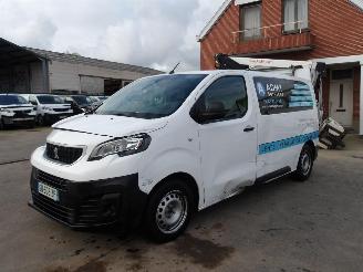 skadebil bedrijf Peugeot Expert  2021/9