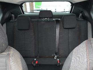 Peugeot 2008 1.5 HDI picture 19