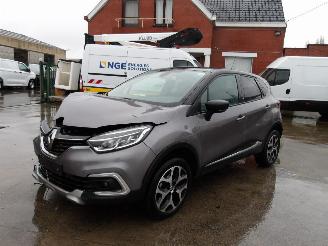 Schadeauto Renault Captur  2017/5
