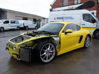 Auto incidentate Porsche Cayman GTS 2015/1