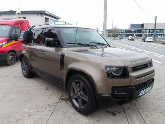 Land Rover Defender D300 X DYNAMIC picture 4