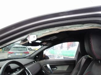 Land Rover Discovery Sport 2.0 P200 picture 3