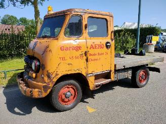 dommages fourgonnettes/vécules utilitaires Ford F3 TAKELWAGEN 4X4 BENZINE, ZEER APARTE EN UNIEKE AUTO 1952/9
