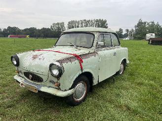 krockskadad bil auto Trabant Stilo P 50  600 RESTAURATIE PROJECT, UNIEKE AUTO 1961/1