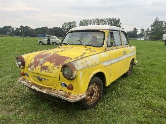 krockskadad bil auto Trabant  P50 TYPE 600 OPKNAPPER / RESTAURATIE PROJECT, UNIEKE AUTO 1960/5