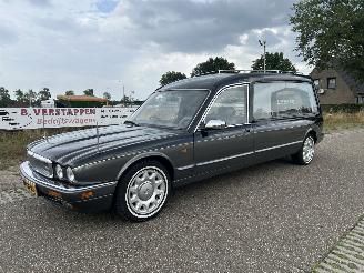 Unfallwagen Daimler Sovereign XJ 4.0I X3000 HEARSE / LIJKWAGEN / BEGRAFENISAUTO / UITVAARTAUTO 1997/8