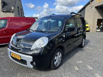 krockskadad bil auto Renault Kangoo Fanily II 1.6-16v Expression Airco 2011/11