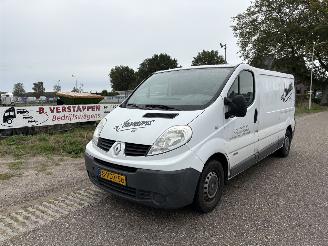 krockskadad bil bedrijf Renault Trafic 2.0 DCI L2/H1 AIRCO, MARGE AUTO ! 2008/8