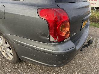 Toyota Avensis 2.2 D-4D D-CAT WAGON LINEA LUNA  PRIJS IS INCL. BTW !!!! picture 23