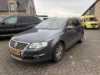 Voiture accidenté Volkswagen Passat 2.0 TDI HIGHLINE UITVOERING VARIANT 2008/11