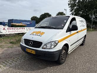 krockskadad bil bedrijf Mercedes Vito 109 CDI GESLOTEN BESTEL, AIRCO 2007/6