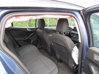 Ford Focus 1.0 Hybride Camere Navi 6-Bak picture 10