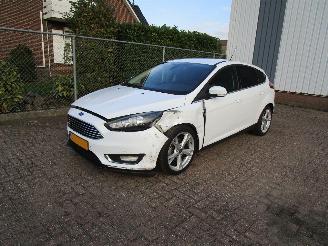 škoda osobní automobily Ford Focus 1.0 Titanium Navi Clima 6-Bak 2015/3