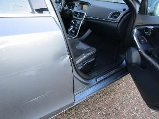 Volvo V-40 1.5 T2 Automaat R-Design Camera Navi 161.000 KM picture 12