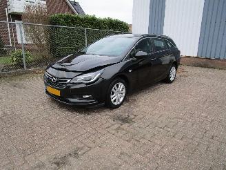 škoda osobní automobily Opel Astra 1.6 CDTI Navi Clima 6-Bak 2016/9