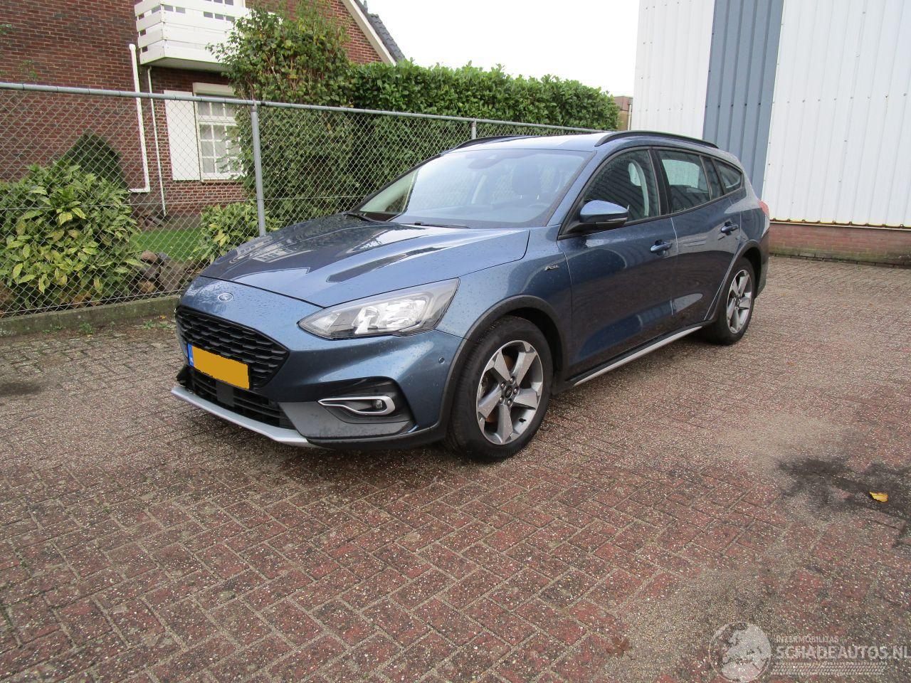 Ford Focus 1.0 Hybr. Camera Navi Clima 6-Bak