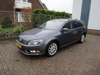 krockskadad bil auto Volkswagen Passat 1.4 TSI Automaat High-Line 2014/8