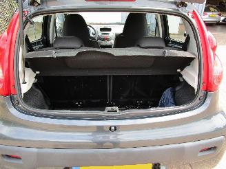 Peugeot 107 Airco Radio/CD 5-Drs picture 14