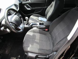 Peugeot 308 1.2 Navi Clima 6-Bak picture 11