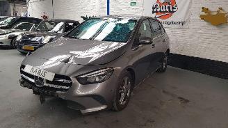 Auto incidentate Mercedes B-klasse 1.3 B-160 TURBO 16V  BENZ 1.332CC 80KW 109PK 2020/10