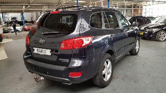 Hyundai Santa Fe 2.7 V6 24V 4x4 SUV AUT  BENZ 2.656CC 139KW 189PK picture 4