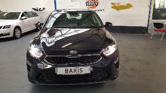 Kia Ceed 1.4 T-GDI 16V 4DRS BENZ 1.353CC 103KW 140PK picture 2