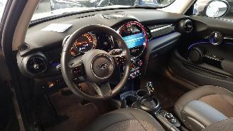 Mini Cooper 1.5 12V COOPER AUT 2DRS BENZ 1.499CC 100KW 136PK picture 7