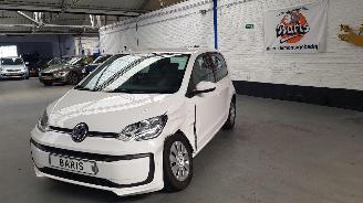 Volkswagen Up! 1.0 BMT Move Up picture 3